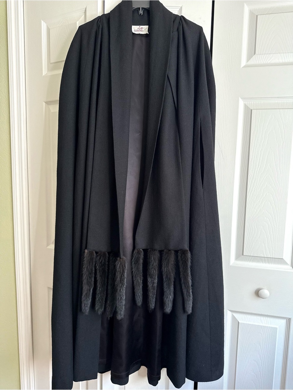 EUC Stunning Vintage C'est Simone Black Wool Long Cape Cloak with Mink Fur Coat